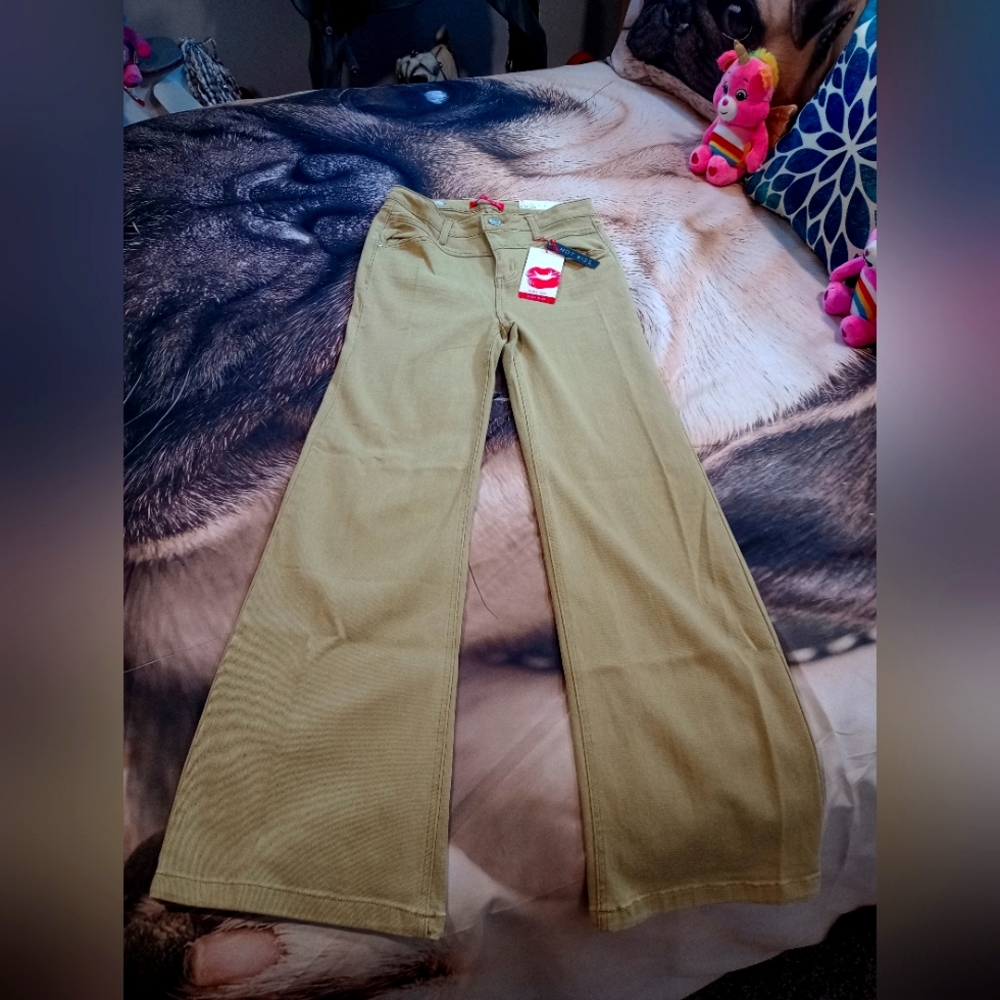 NWT olive green jeans